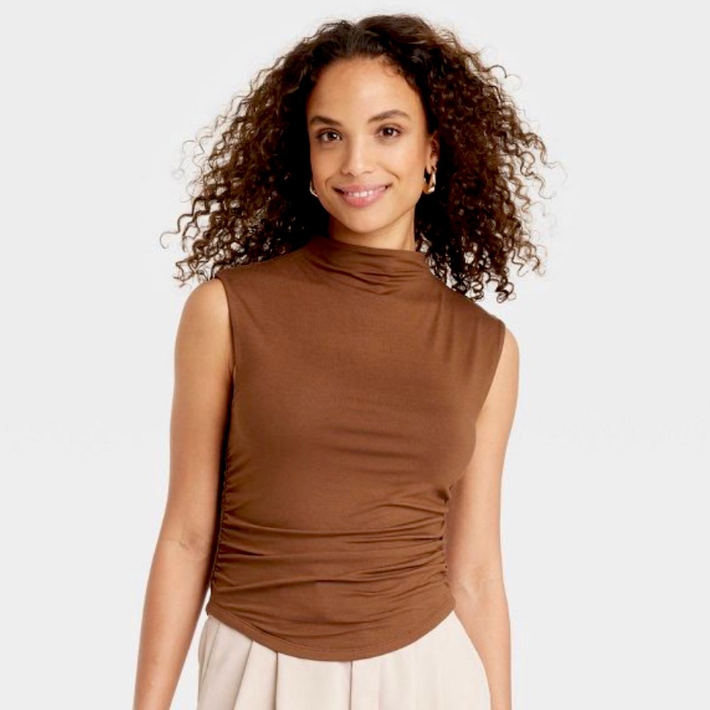 🤎 A New Day 🤎 Slinky Mock Neck with Ruched Side Details